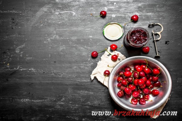 Sos od višanja - Recept